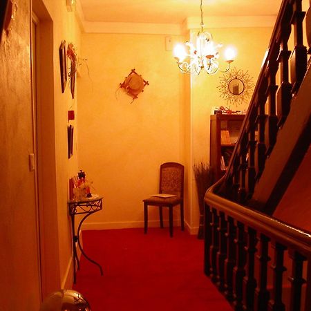 Hotel Le Dauphin Moulins-la-Marche Eksteriør bilde