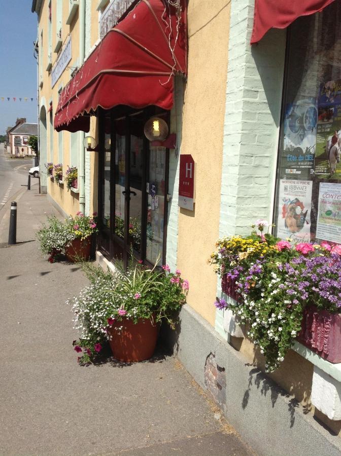 Hotel Le Dauphin Moulins-la-Marche Eksteriør bilde